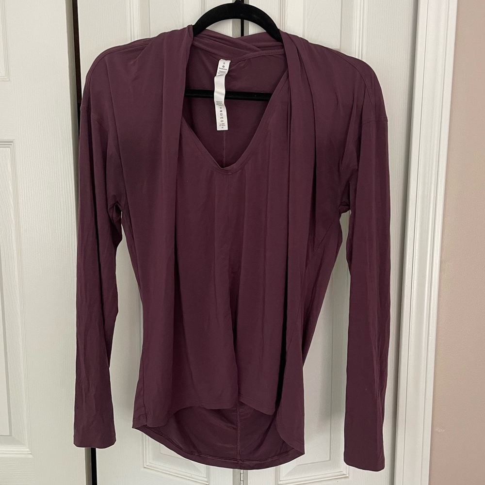 Lululemon flowy long sleeve top. Size 8.